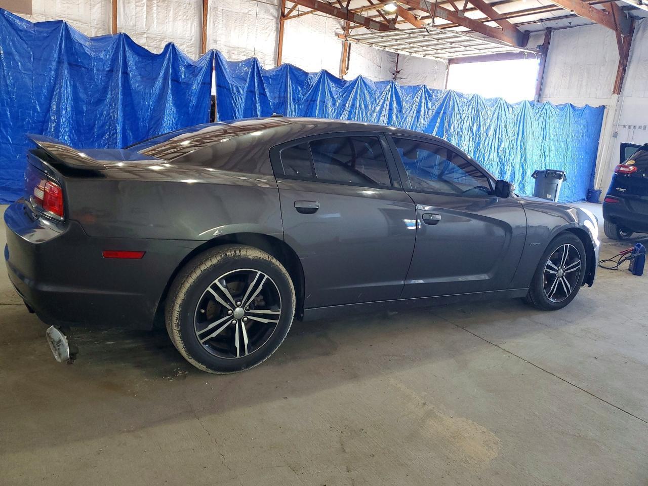 2013 Dodge Charger R - Image 3