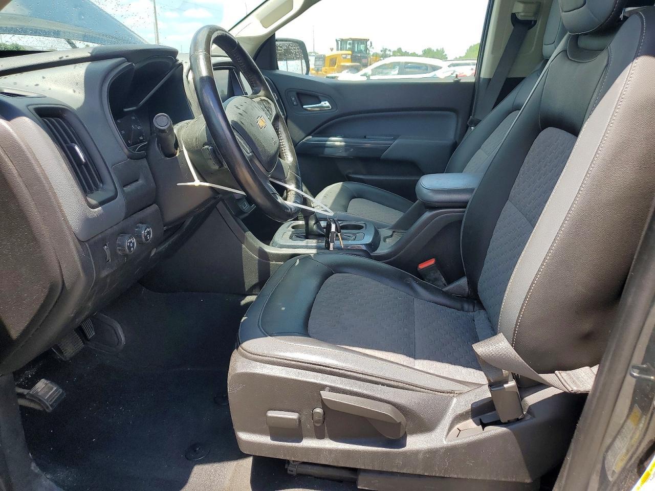 2019 Chevrolet Colorado Z71 - Image 7