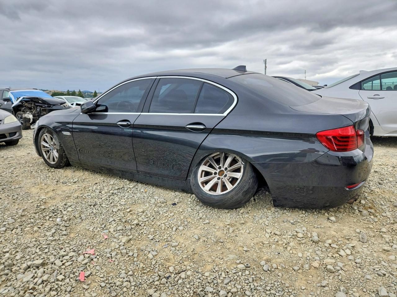 2015 BMW 528 I - Фото 2