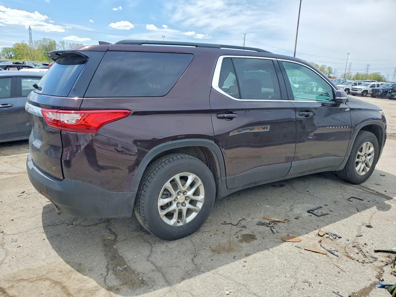 2020 Chevrolet Traverse Lt - Фото 3
