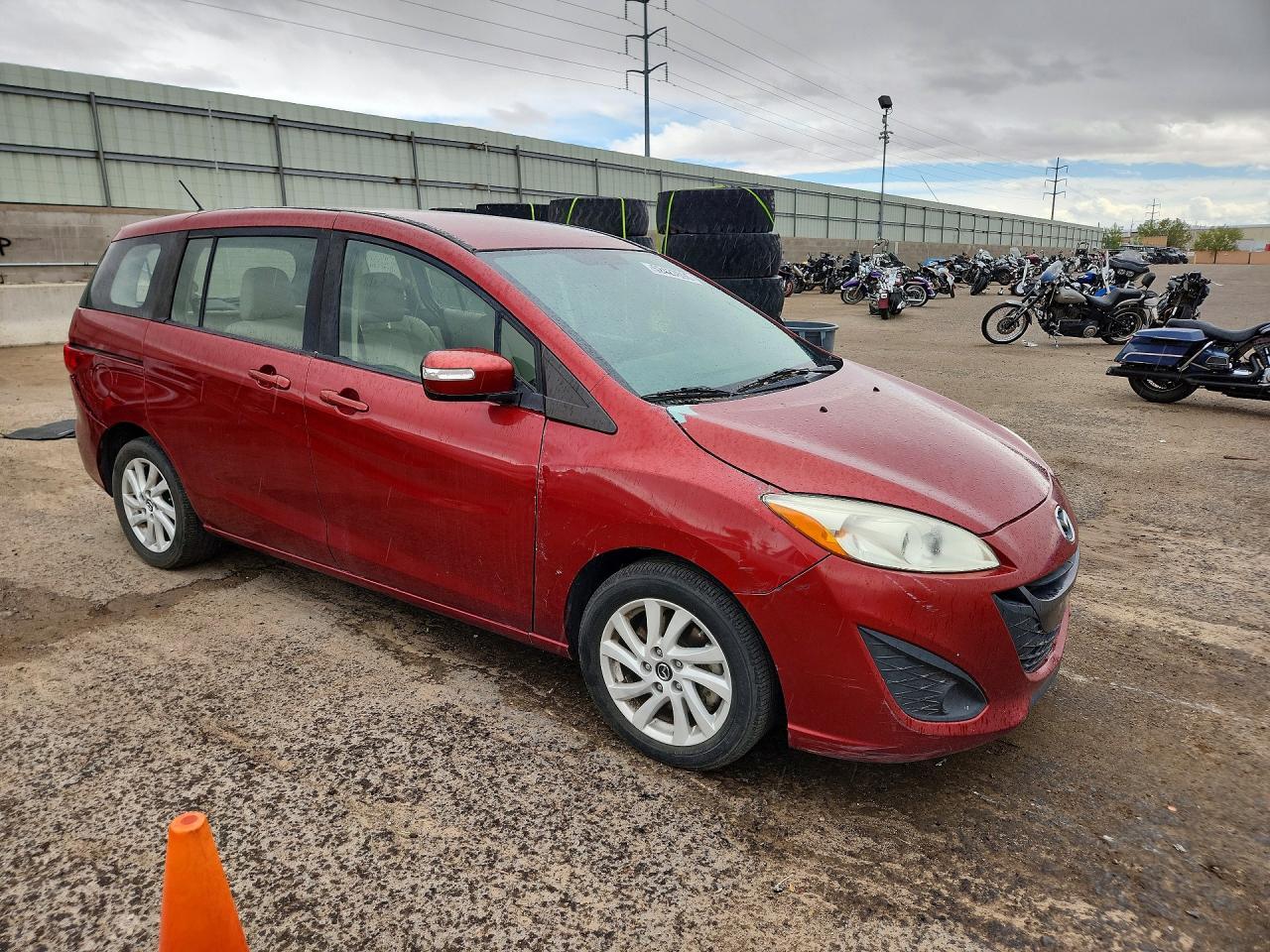 2013 Mazda 5 - Image 4