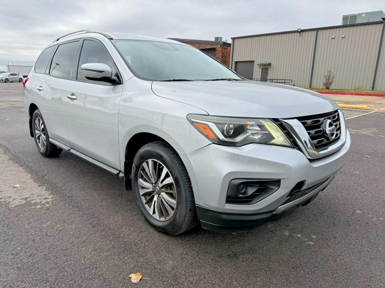 2017 Nissan Pathfinder S