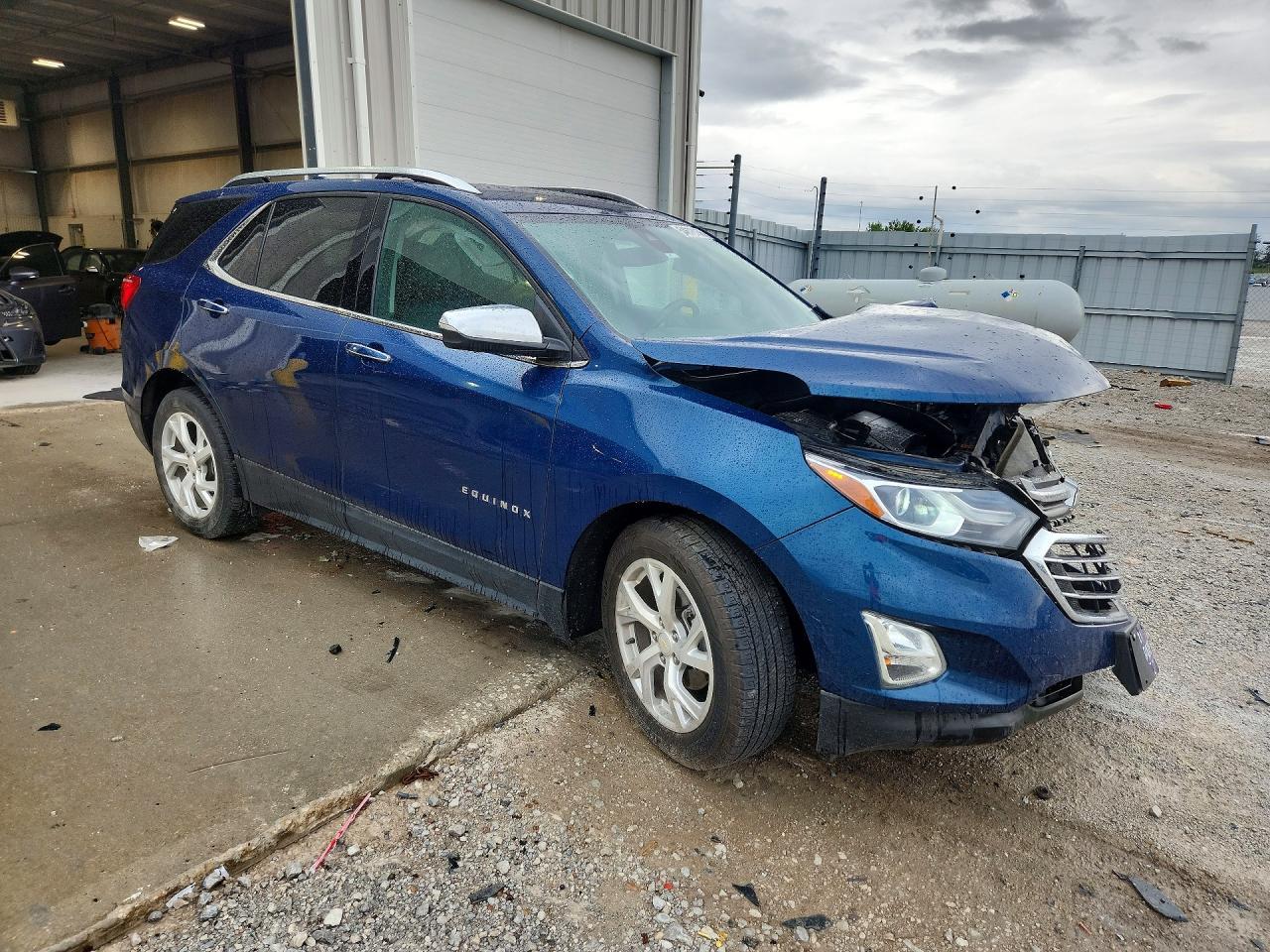 2021 Chevrolet Equinox Premier - Image 4