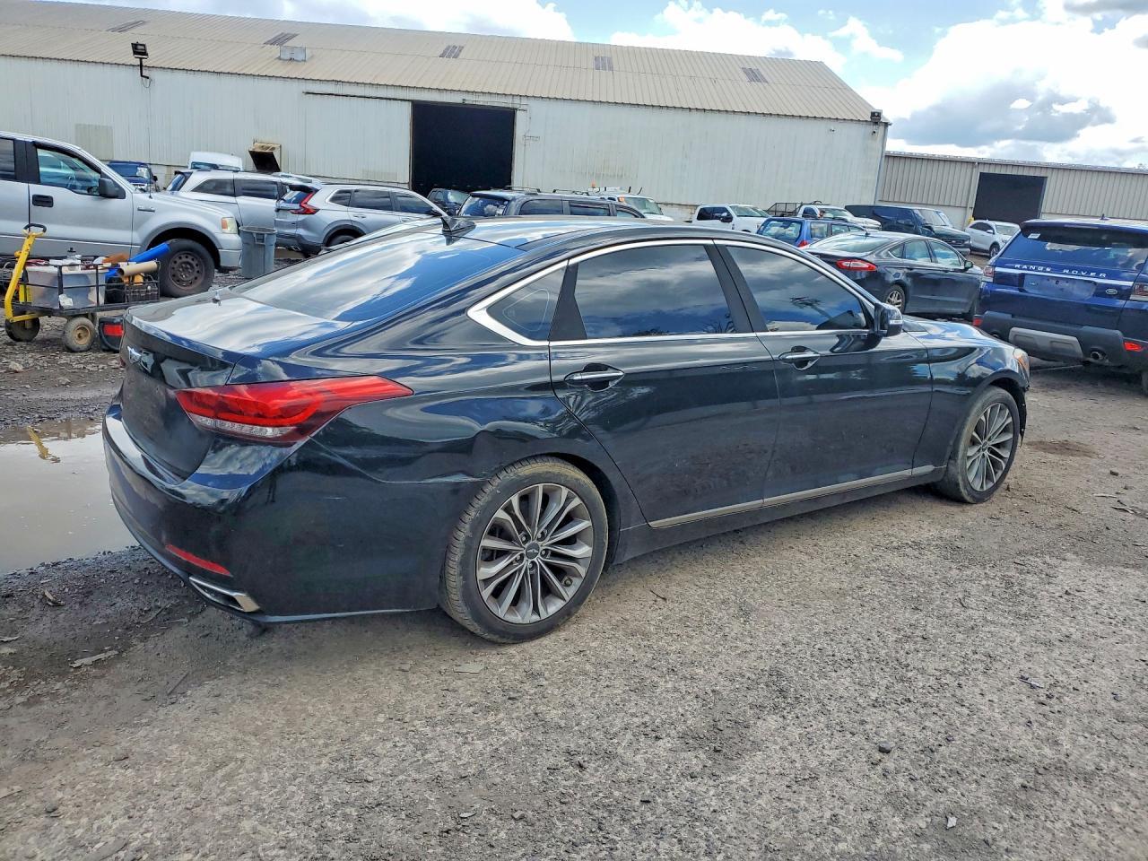2015 Hyundai Genesis 3.8L - Image 3