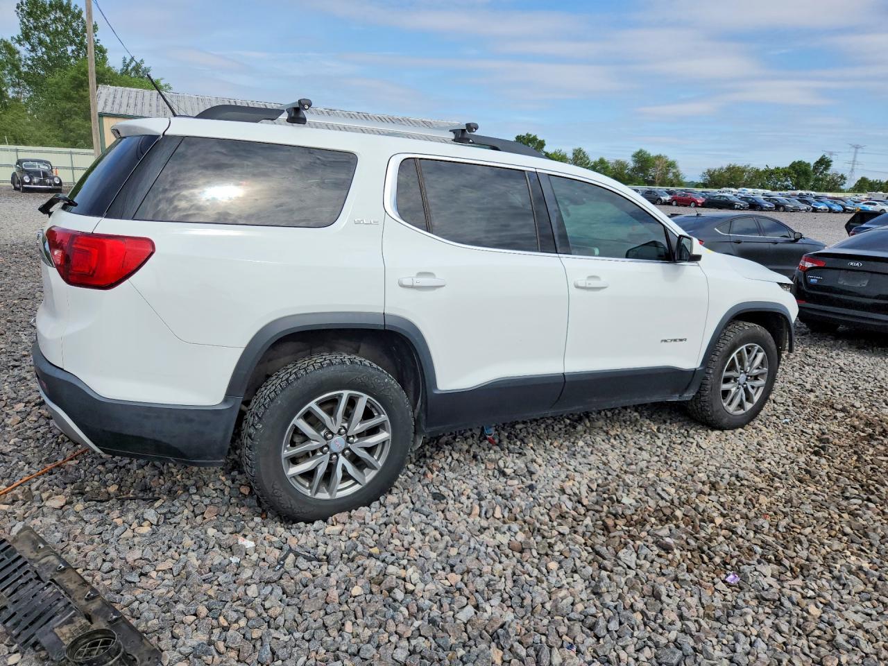 2017 GMC Acadia Sle - Image 3