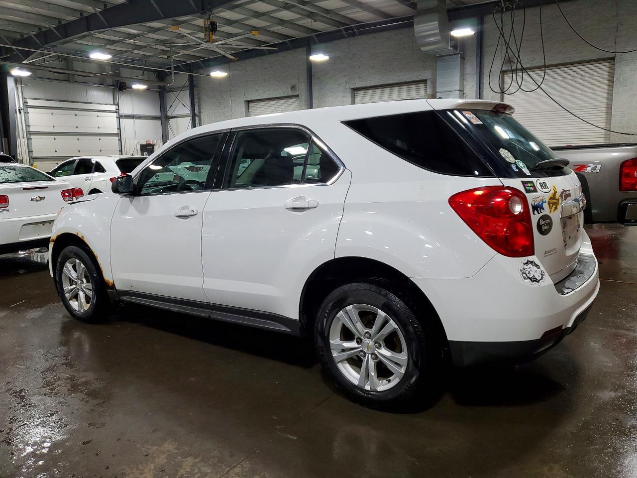 2012 Chevrolet Equinox Ls - Image 2