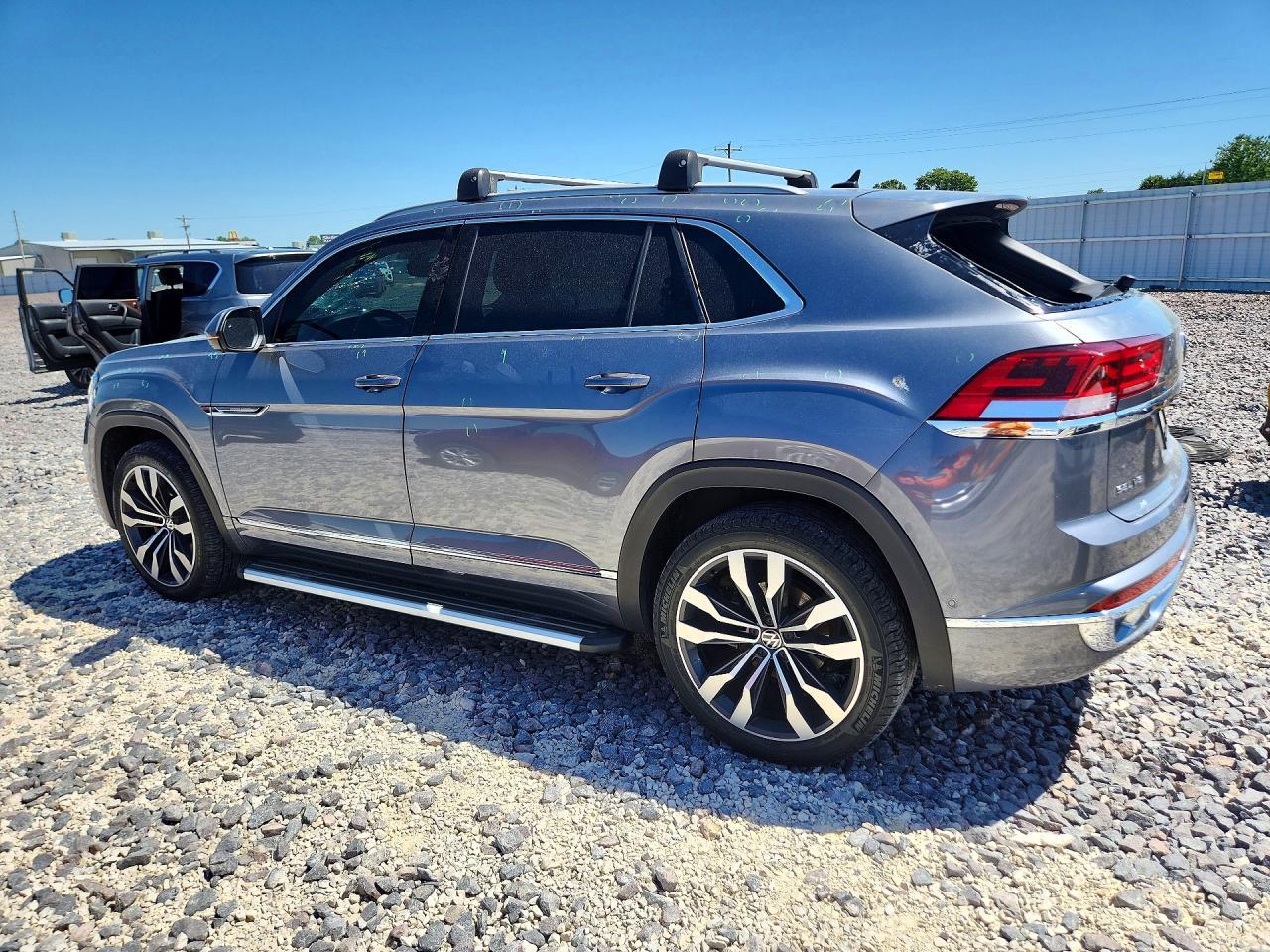 2020 Volkswagen Atlas Cross Sport Sel Premium R-Line - Фото 2