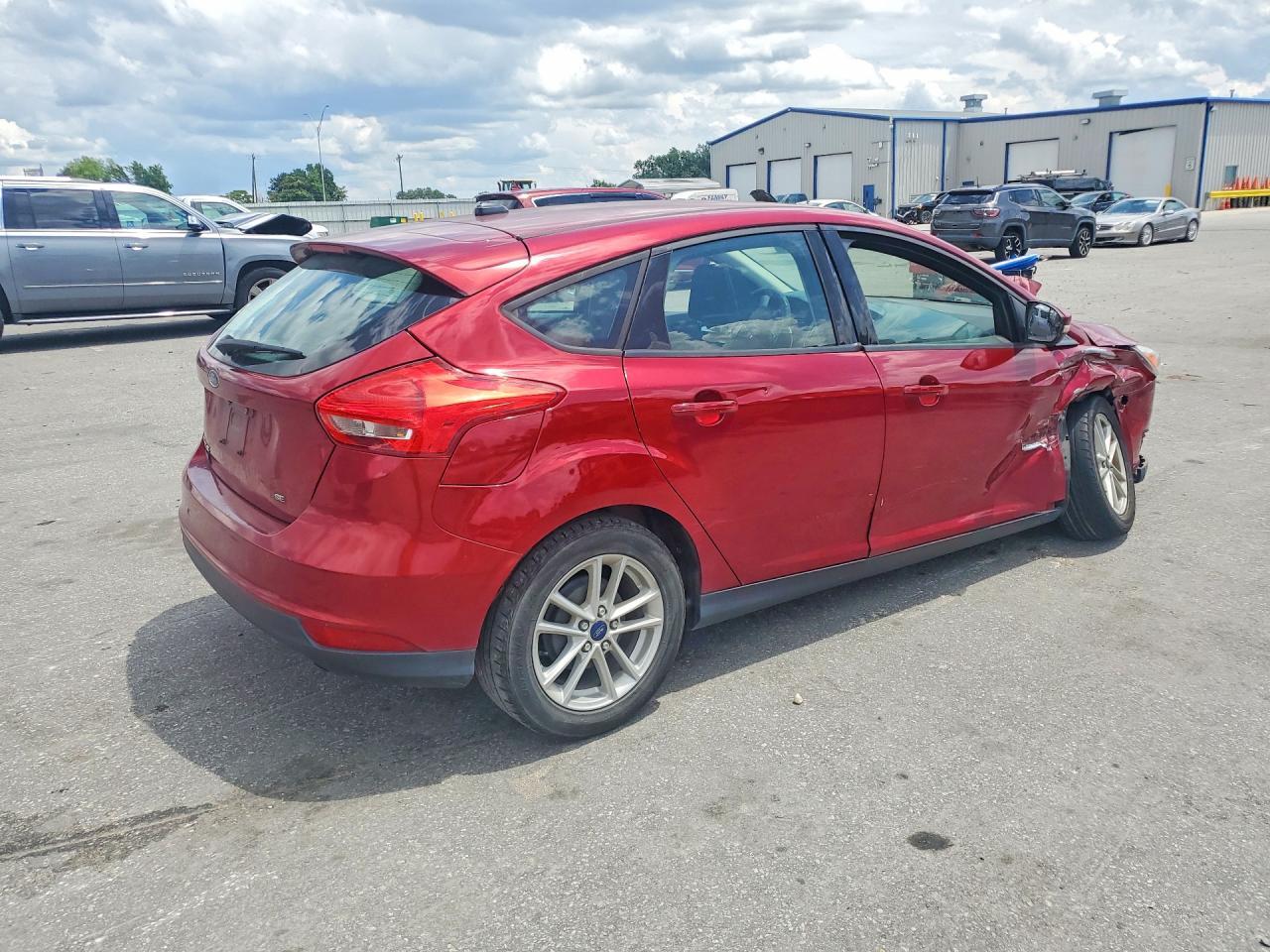 2017 Ford Focus Se - Image 3