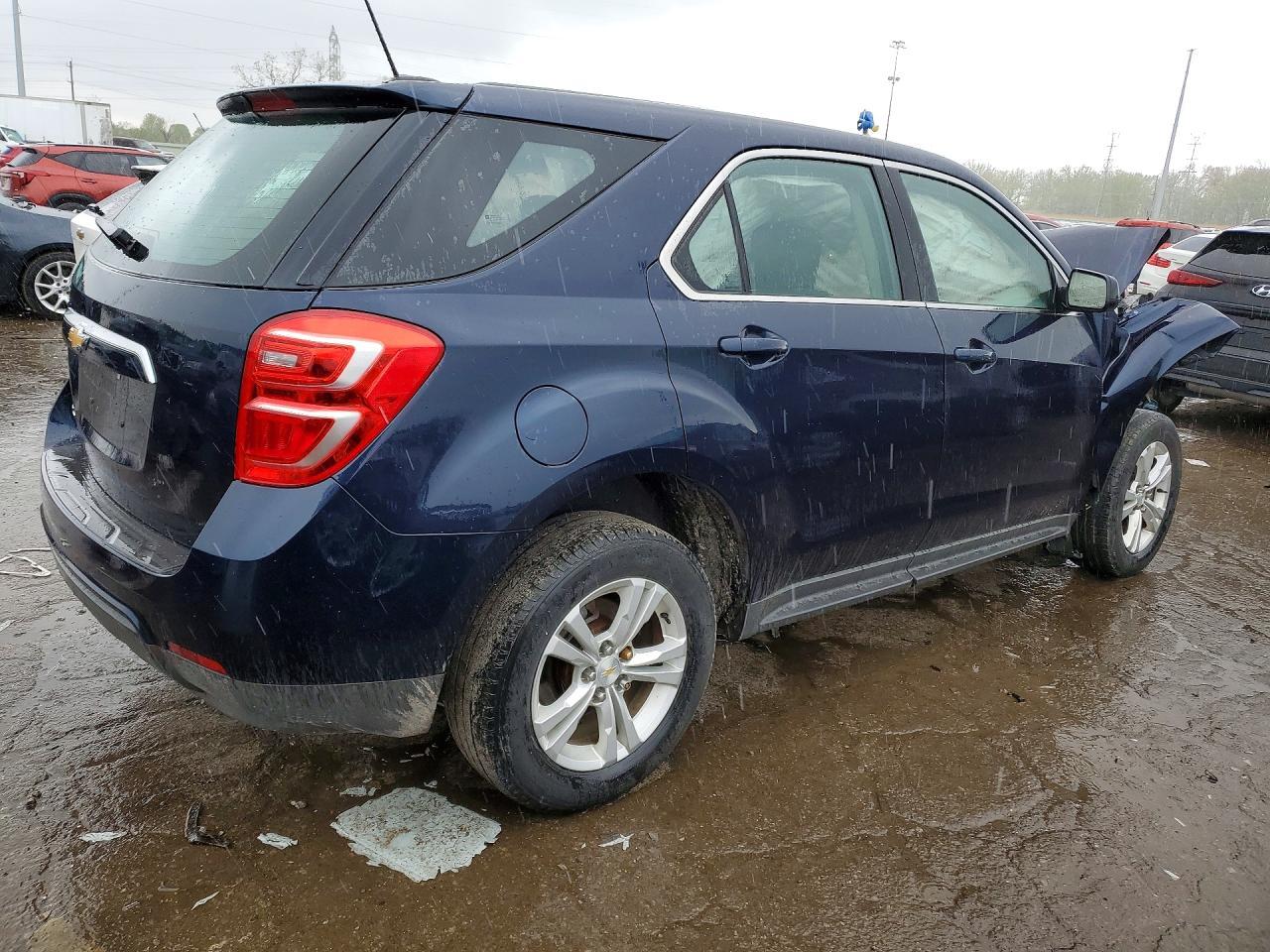 2017 Chevrolet Equinox Ls - Фото 3