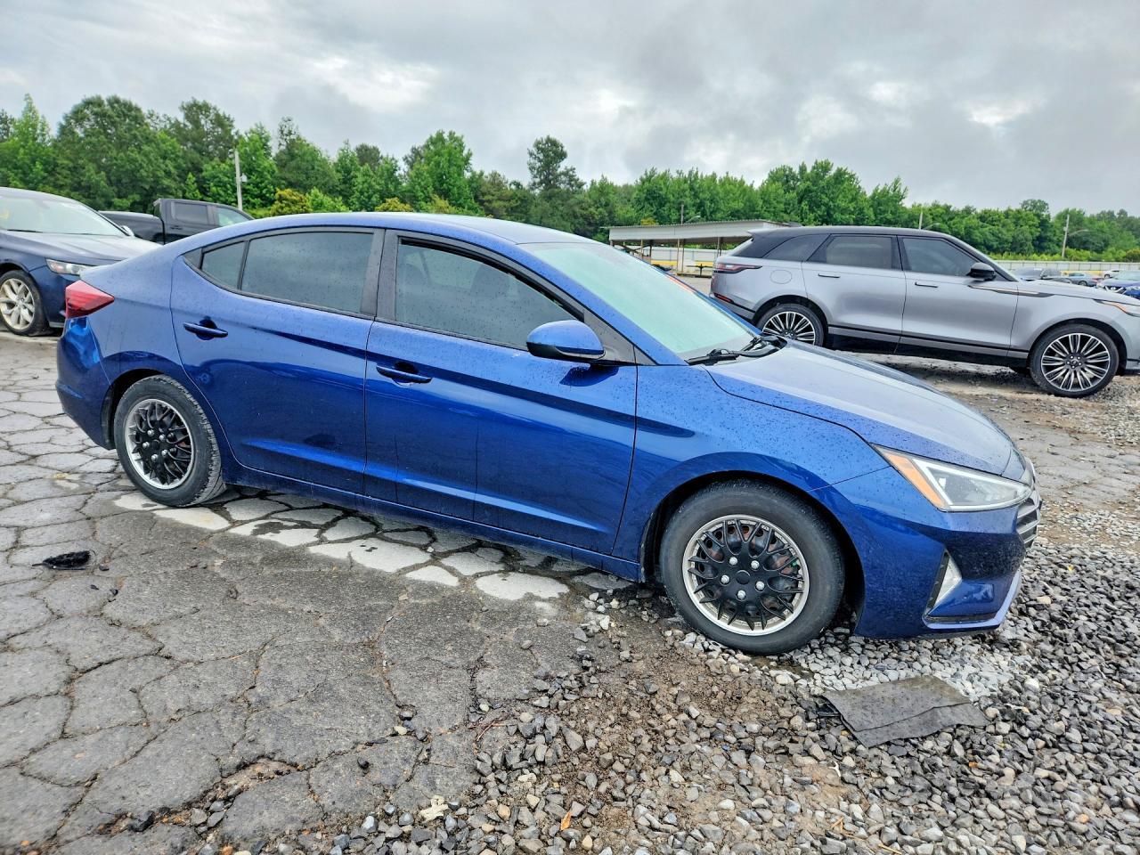 2020 Hyundai Elantra 4D - Image 4