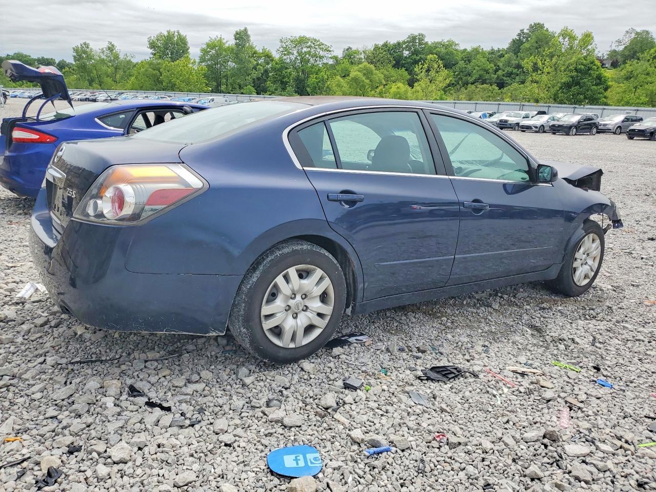 2011 Nissan Altima 2.5 - Фото 3