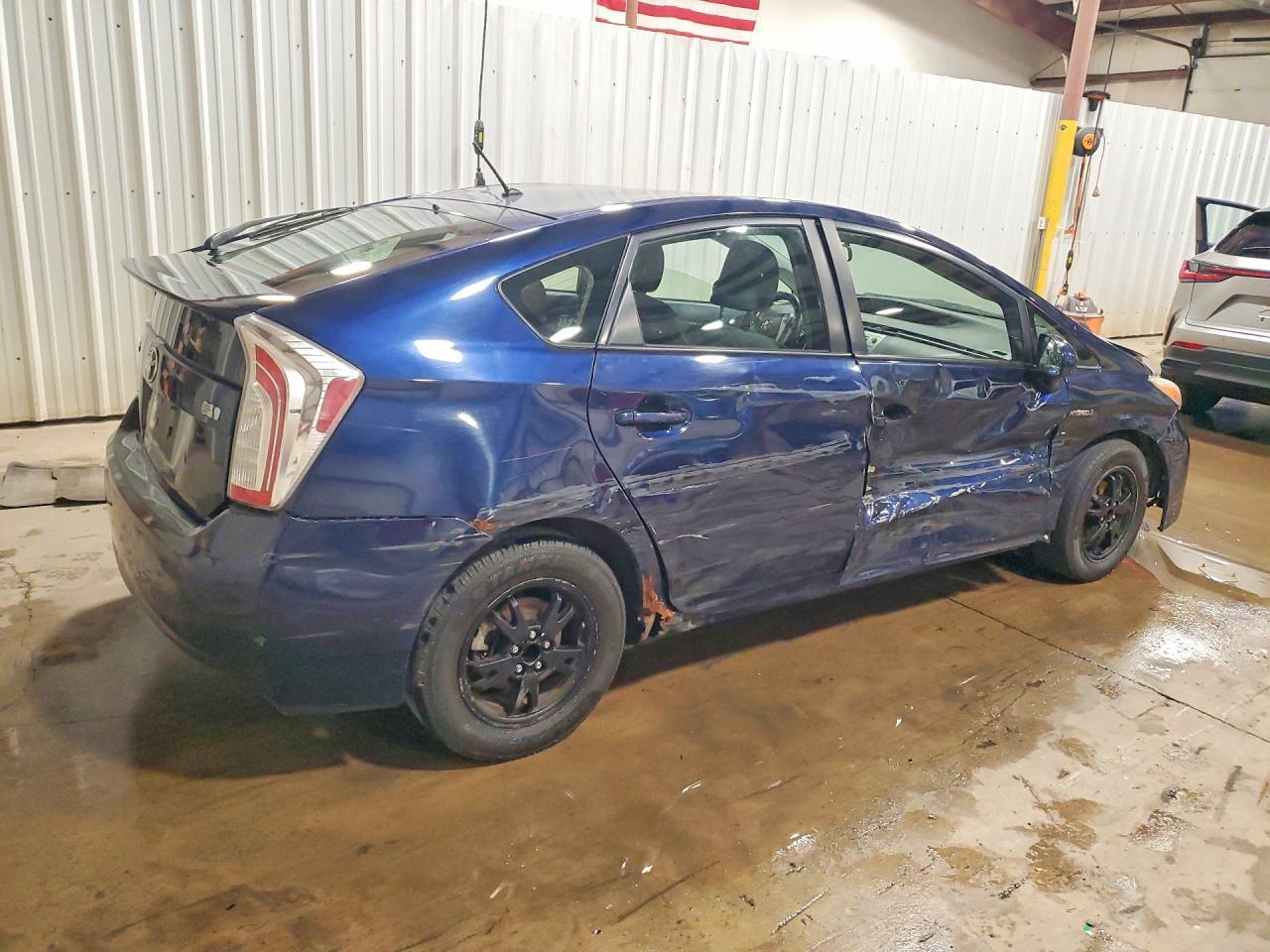 2014 Toyota Prius Two - Image 3