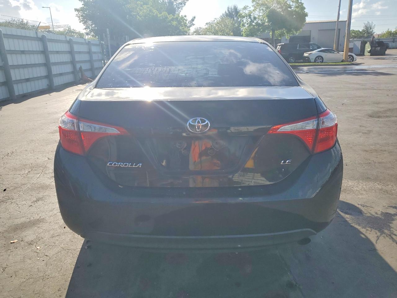 2015 Toyota Corolla Le - Фото 6