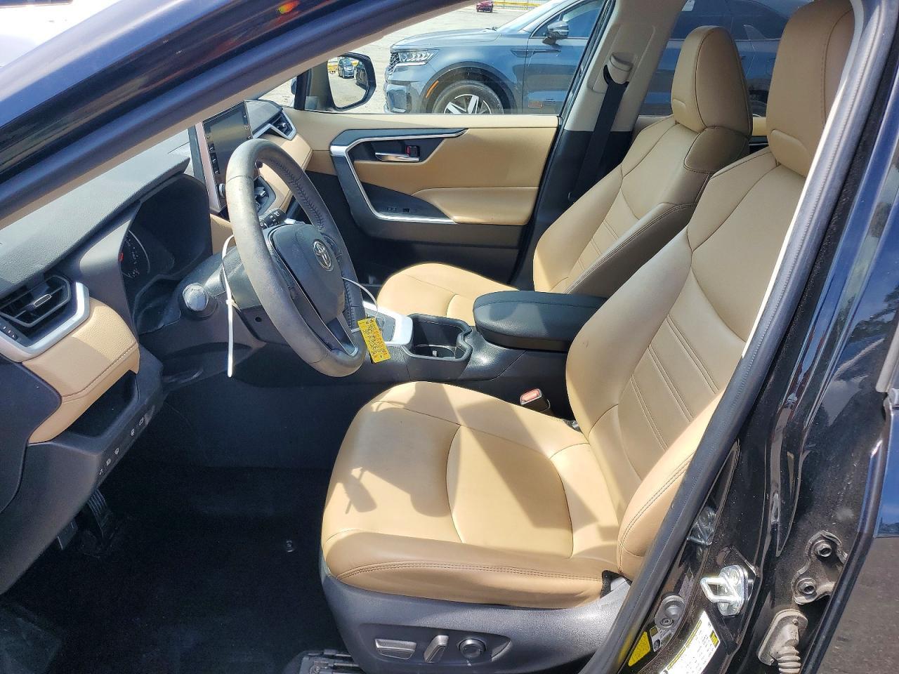 2022 Toyota Rav4 Xle Premium - Фото 7
