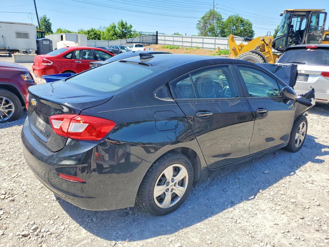 2017 Chevrolet Cruze Ls - Image 3