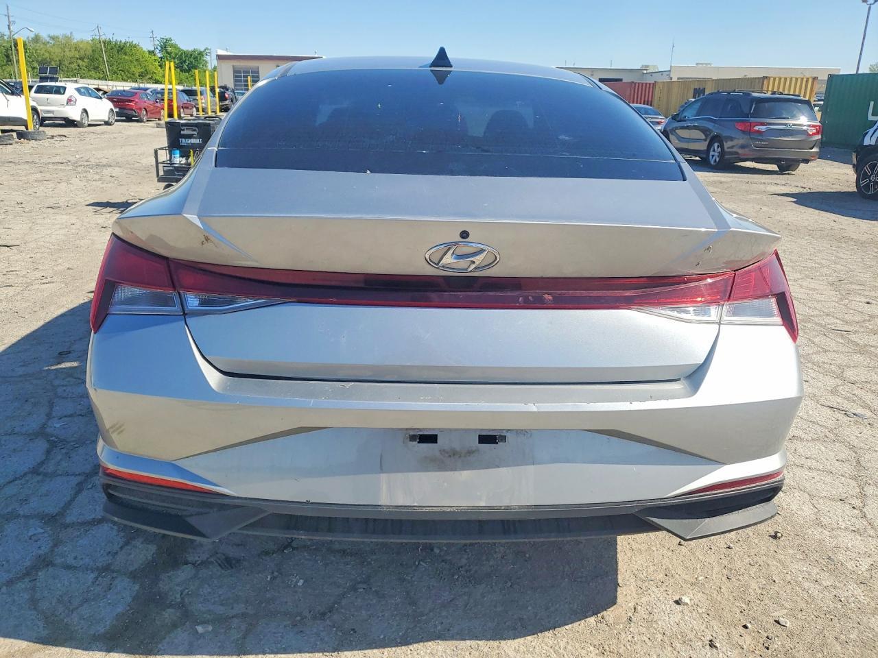 2022 Hyundai Elantra Sel - Фото 6