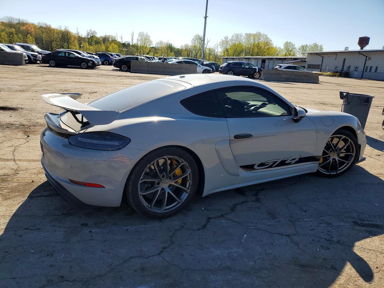 2022 Porsche Cayman Gt4 - Фото 3