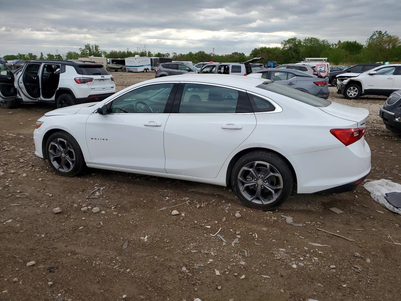 2023 Chevrolet Malibu Lt - Image 2