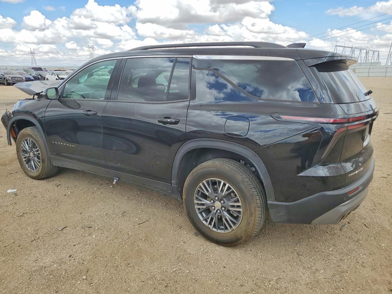 2025 Chevrolet Traverse Lt - Фото 2
