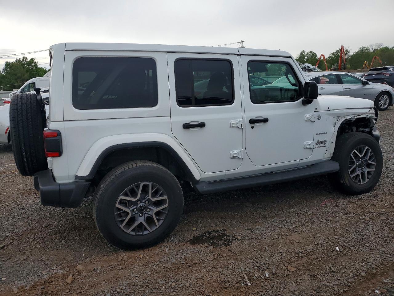 2024 Jeep Wrangler Sahara - Фото 3