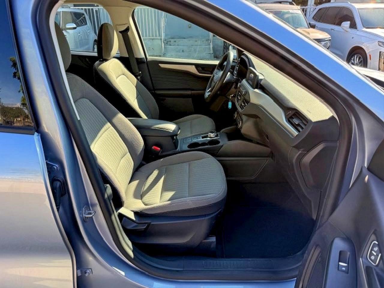 2022 Ford Escape S - Фото 7