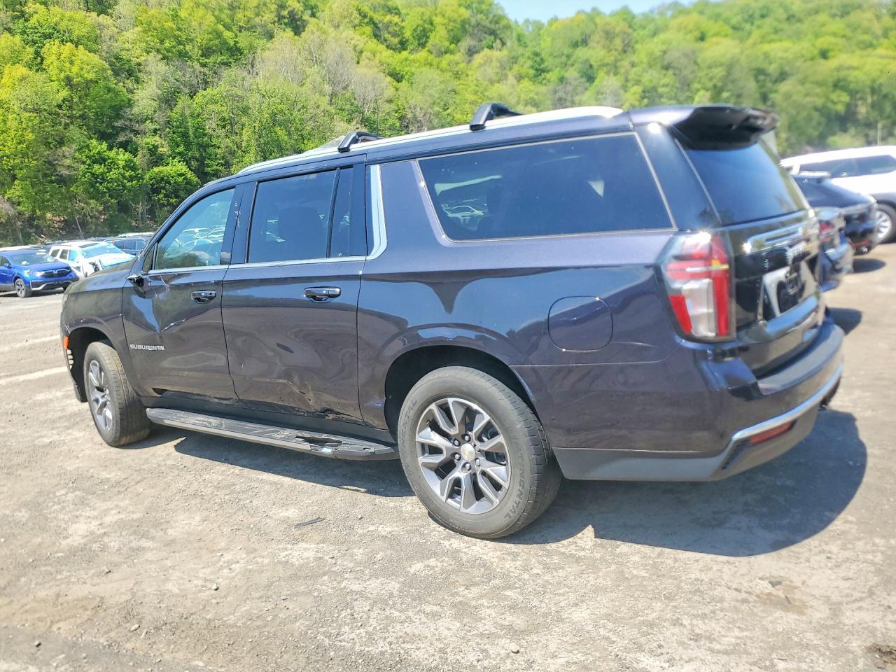 2023 Chevrolet Suburban K1500 Lt - Image 2