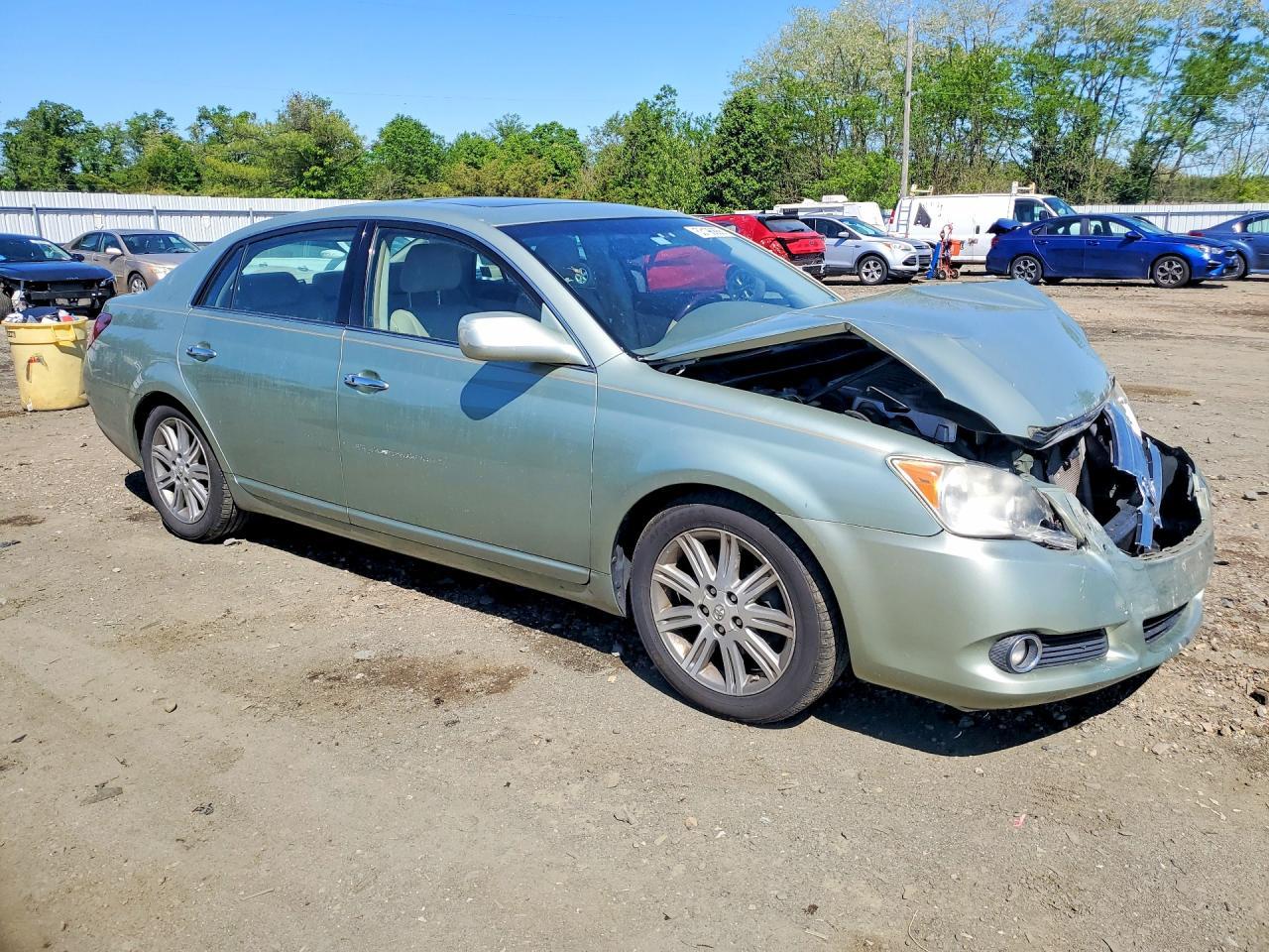 2008 Toyota Avalon Limited - Image 4