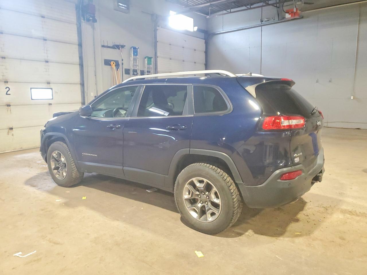 2015 Jeep Cherokee Latitude - Фото 2
