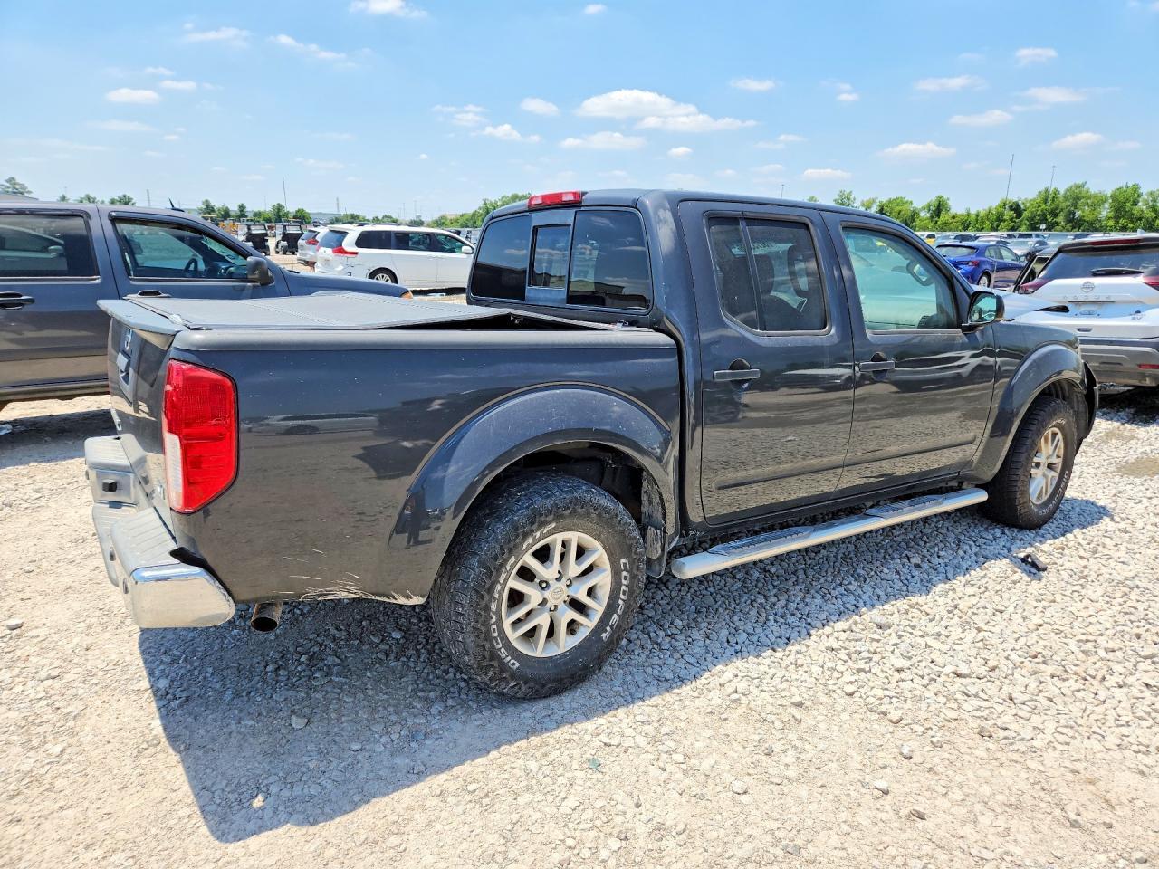 2015 Nissan Frontier S - Фото 3
