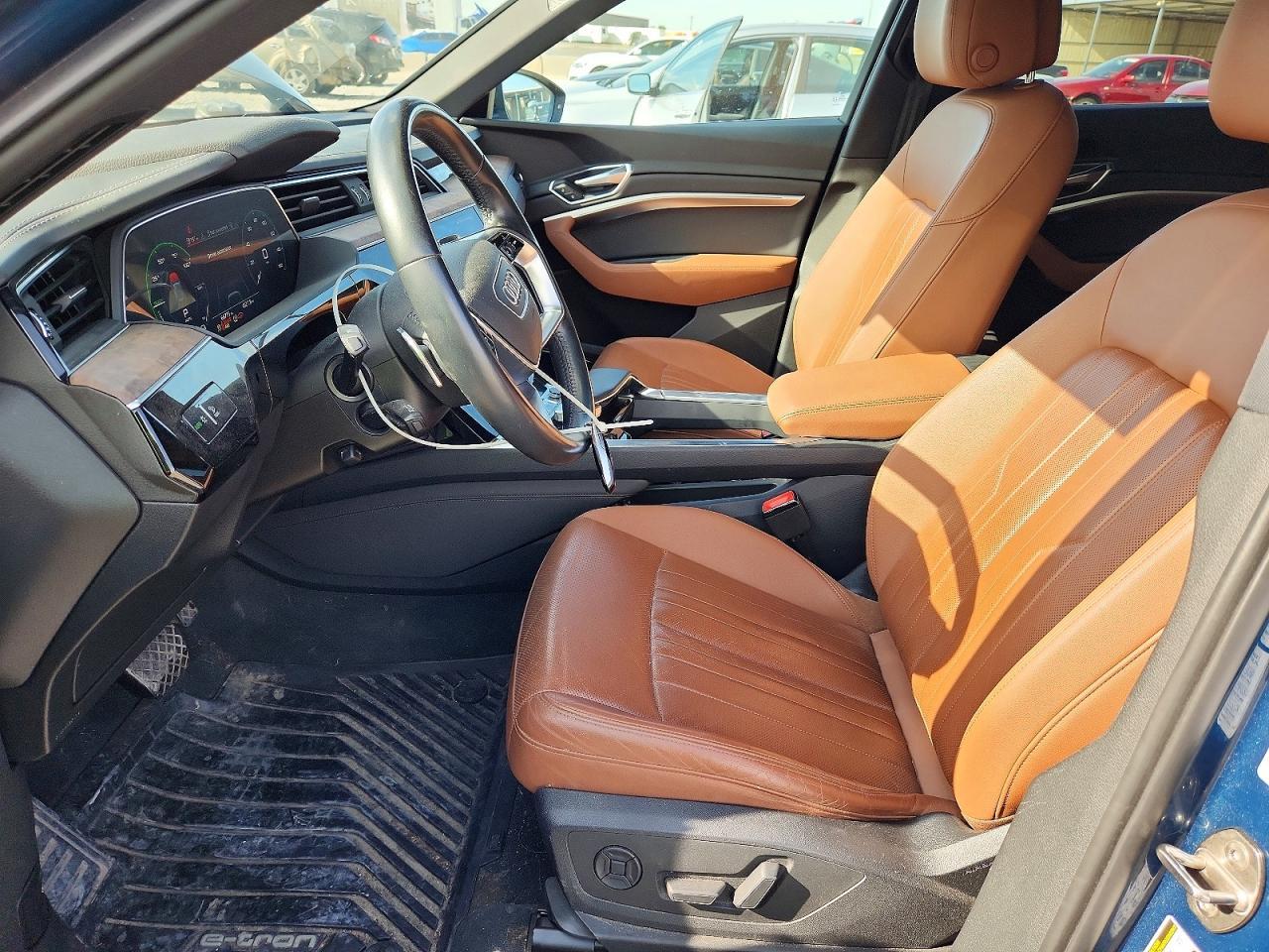 2019 Audi E-Tron Premium Plus - Image 7