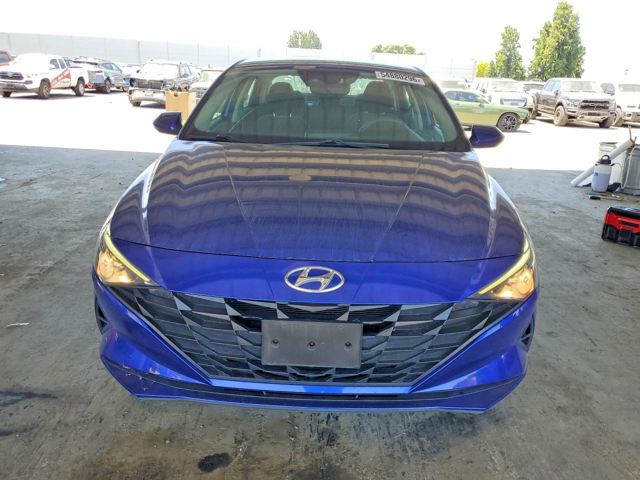 2022 Hyundai Elantra Se - Фото 5