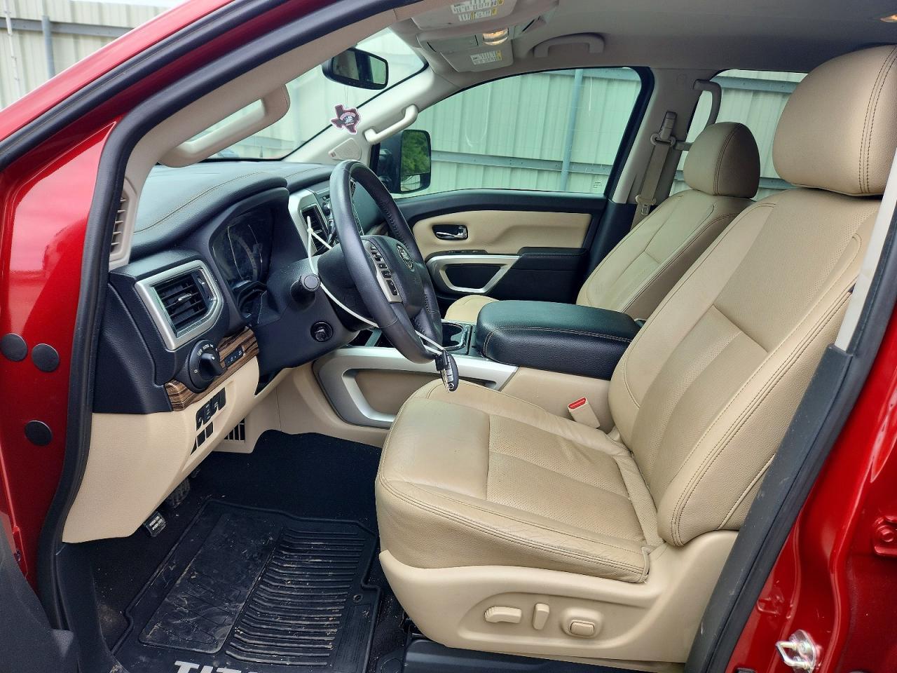 2017 Nissan Titan Sl - Image 7