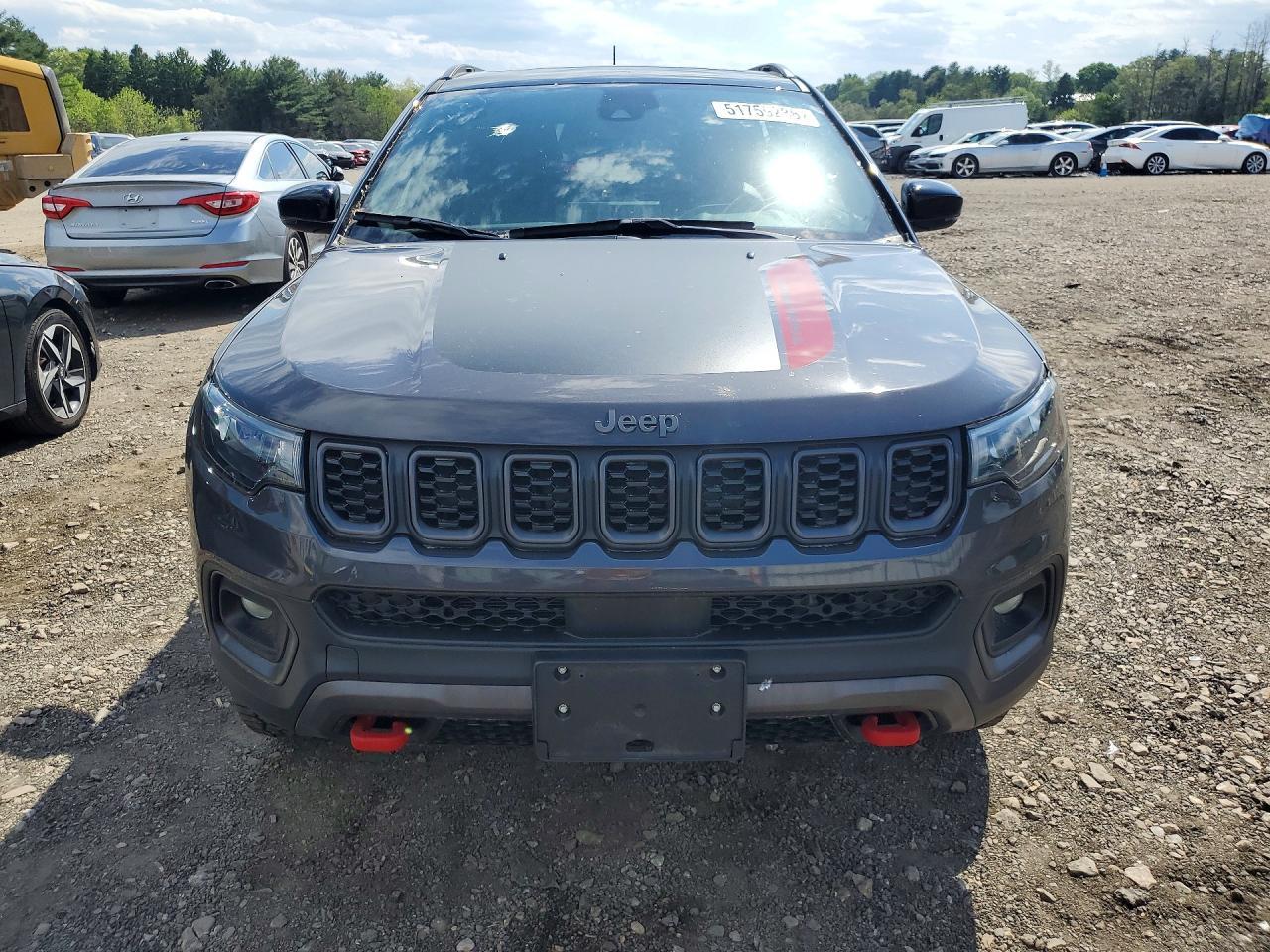 2024 Jeep Compass Trailhawk - Image 5
