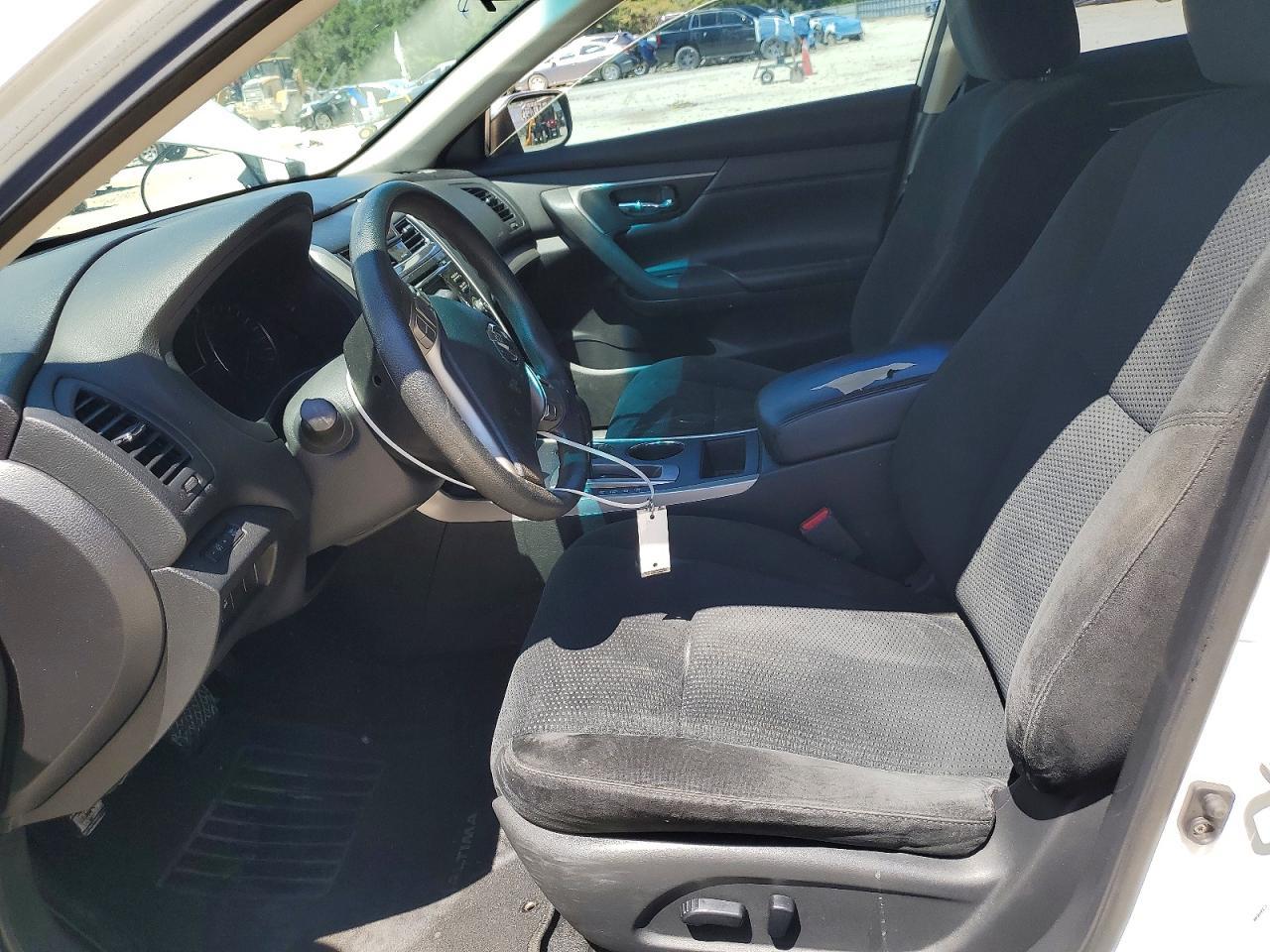 2015 Nissan Altima 2.5 S - Image 7