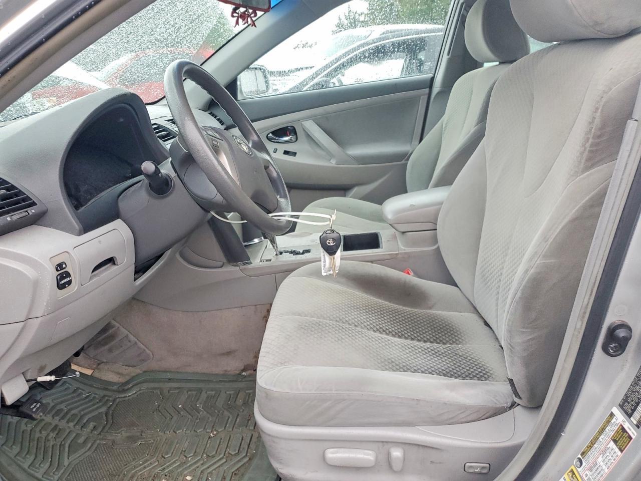 2009 Toyota Camry Le - Фото 7