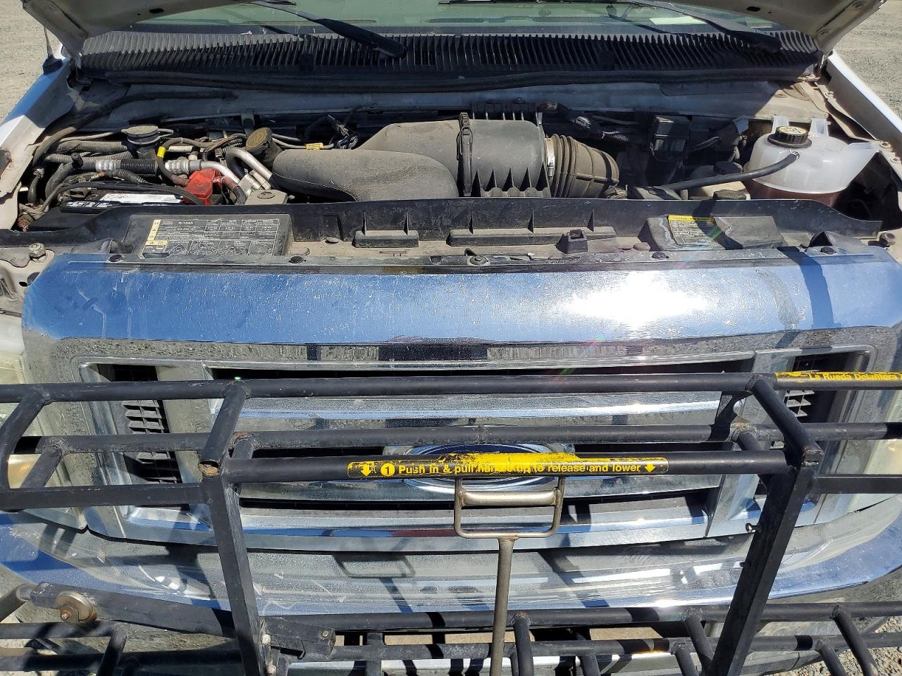 2008 Ford Econoline E450 Super Duty Cutaway Van - Фото 7