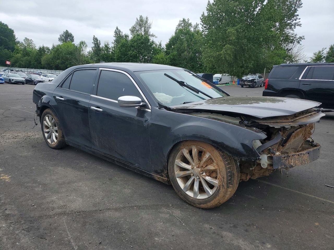 2016 Chrysler 300C - Фото 4