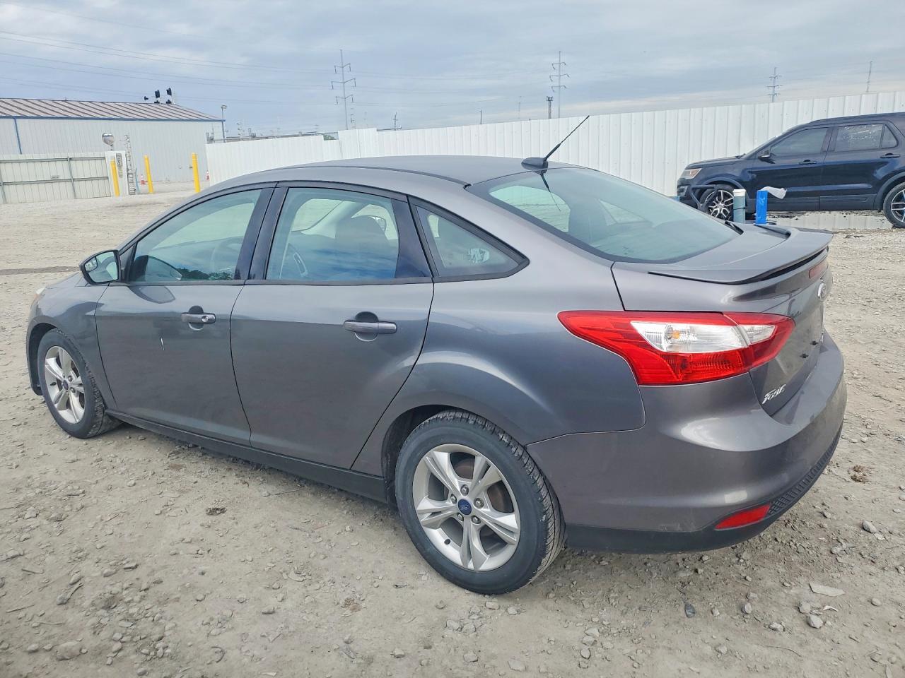 2014 Ford Focus Se - Image 2