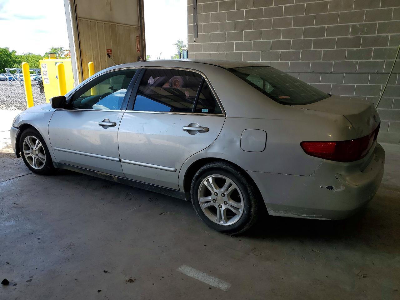 2005 Honda Accord Lx - Фото 2