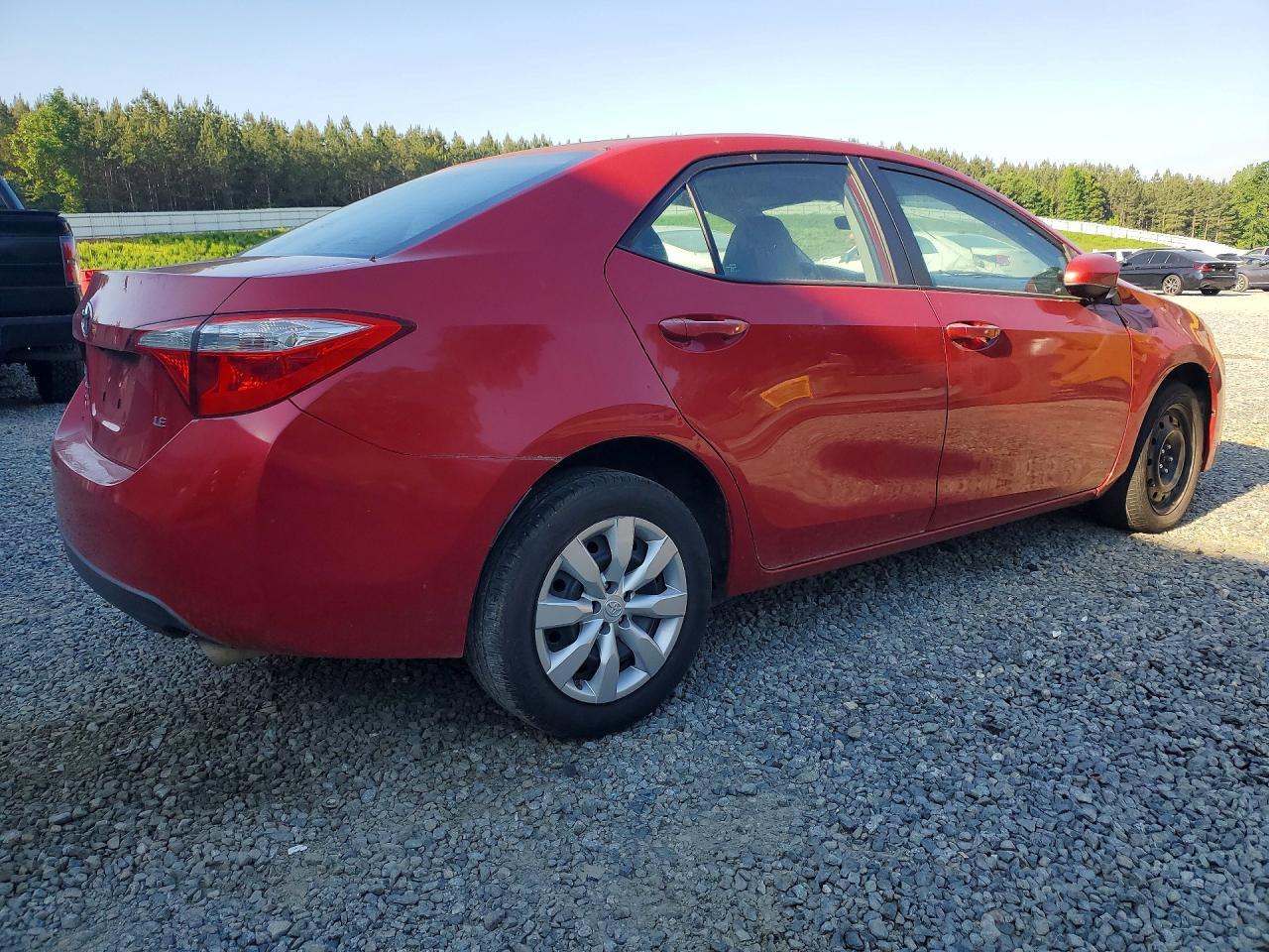2016 Toyota Corolla Le - Image 3