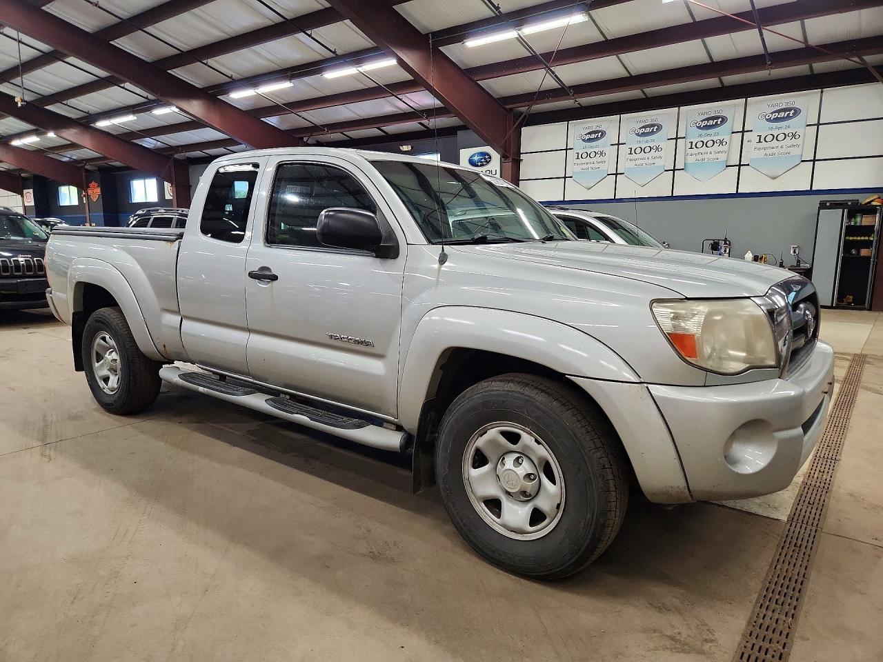 2005 Toyota Tacoma Access Cab - Image 4