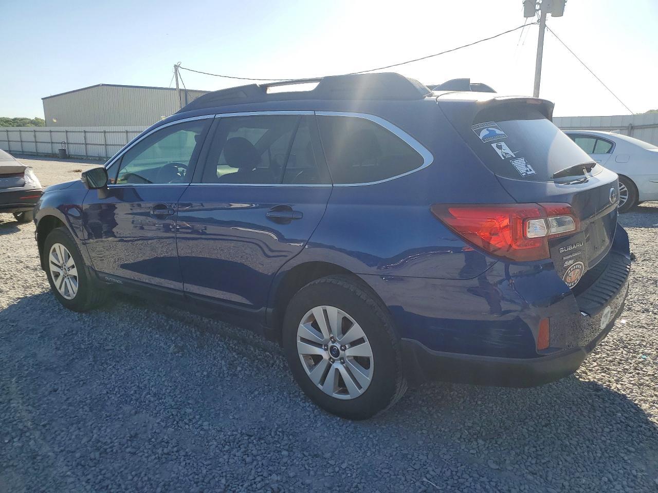 2017 Subaru Outback 2.5I Premium - Image 2
