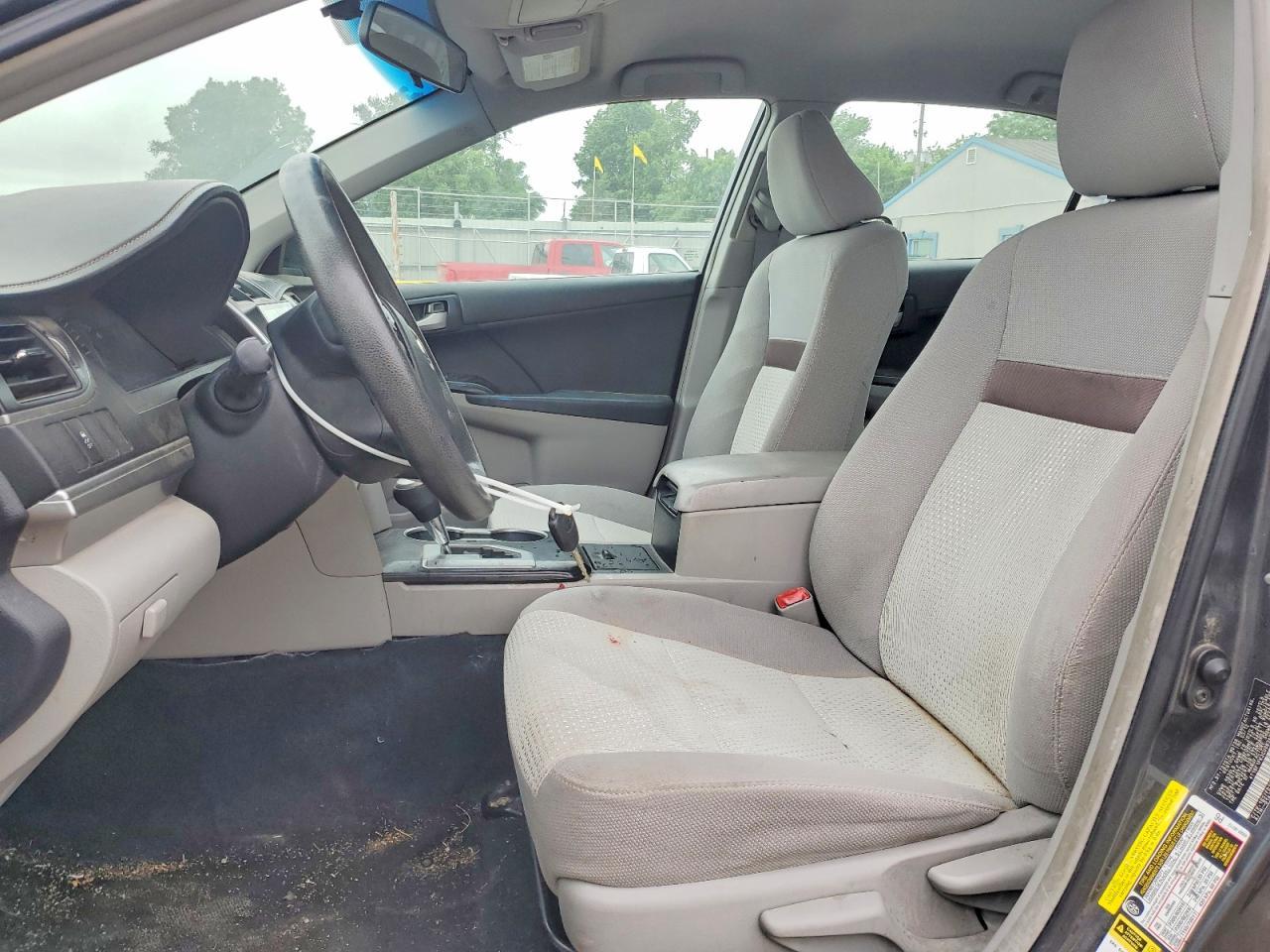 2012 Toyota Camry Le - Фото 7