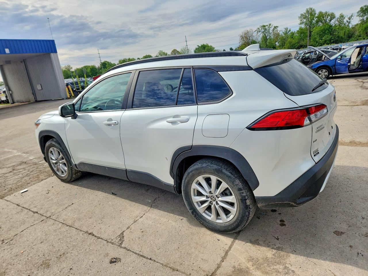 2022 Toyota Corolla Cross Le - Фото 2