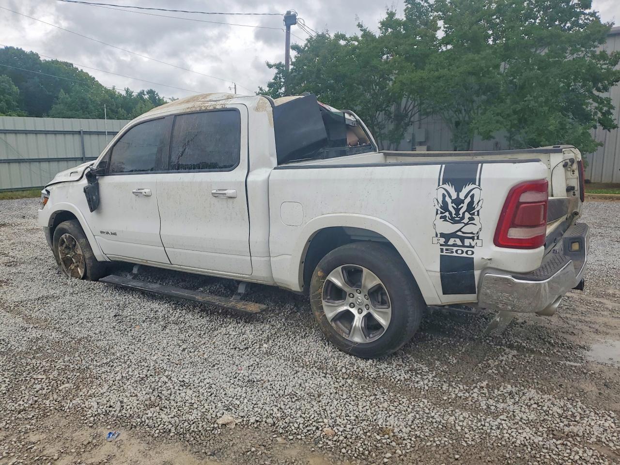 2019 Ram 1500 Laramie - Фото 2