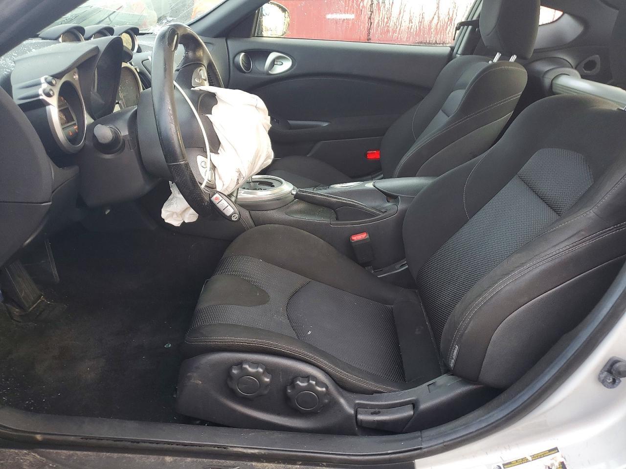 2016 Nissan 370Z Base - Image 7