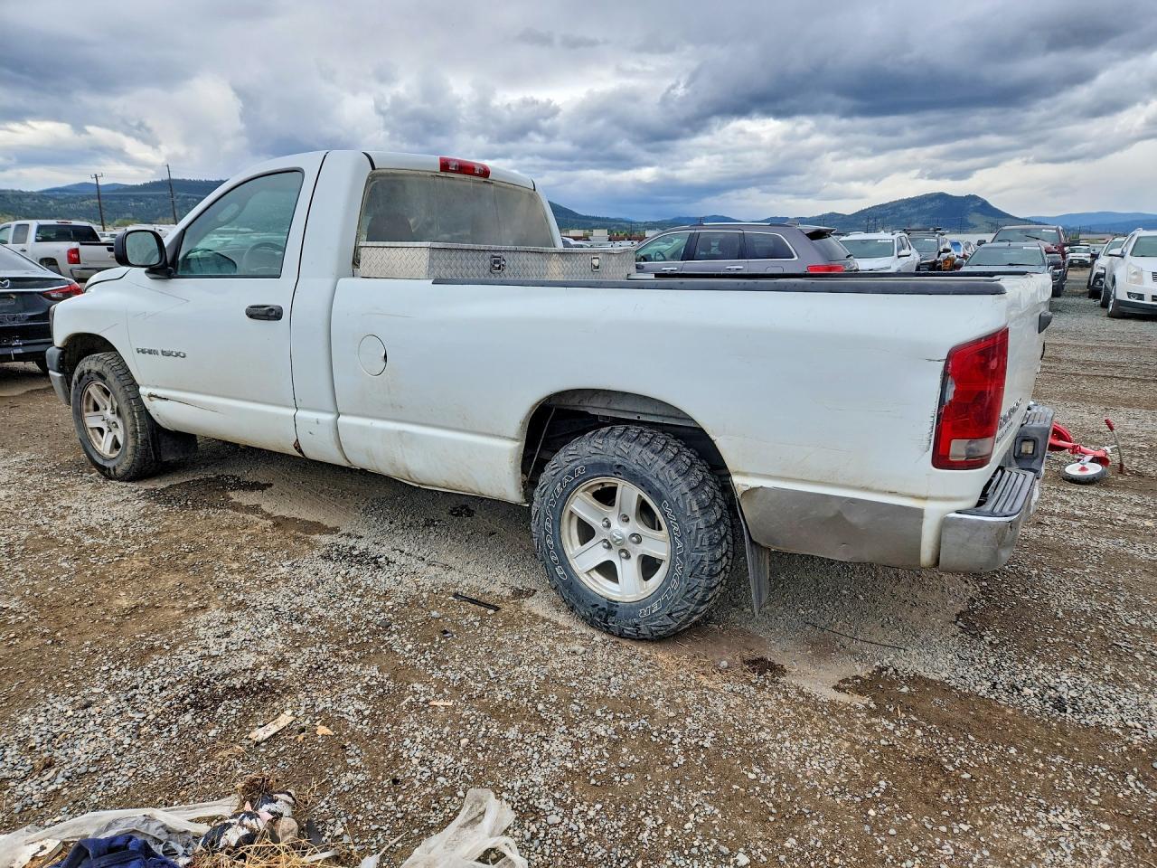 2006 Dodge Ram 1500 St - Фото 2