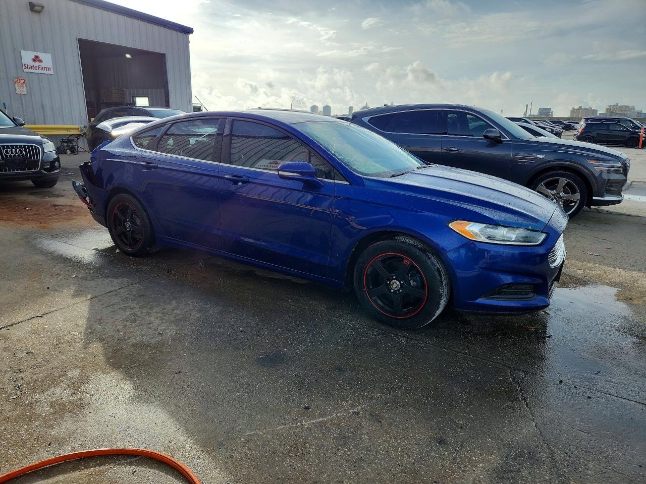 2013 Ford Fusion Se - Фото 4