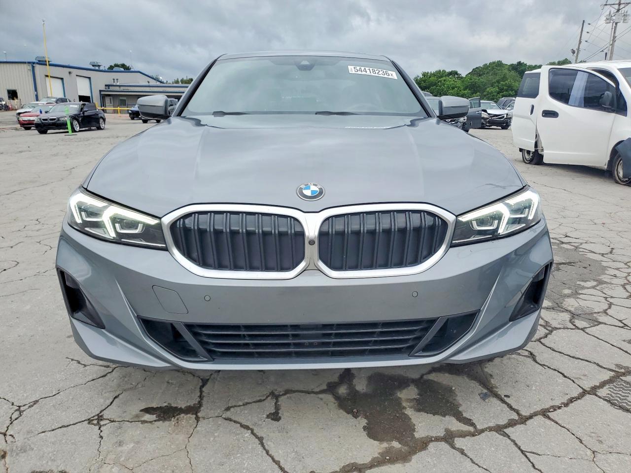 2024 BMW 330I - Фото 5