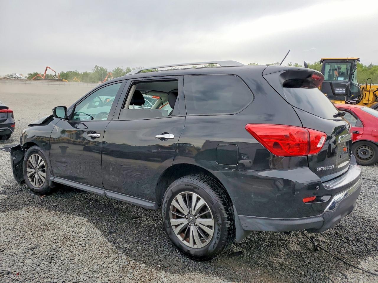 2017 Nissan Pathfinder Sv - Фото 2